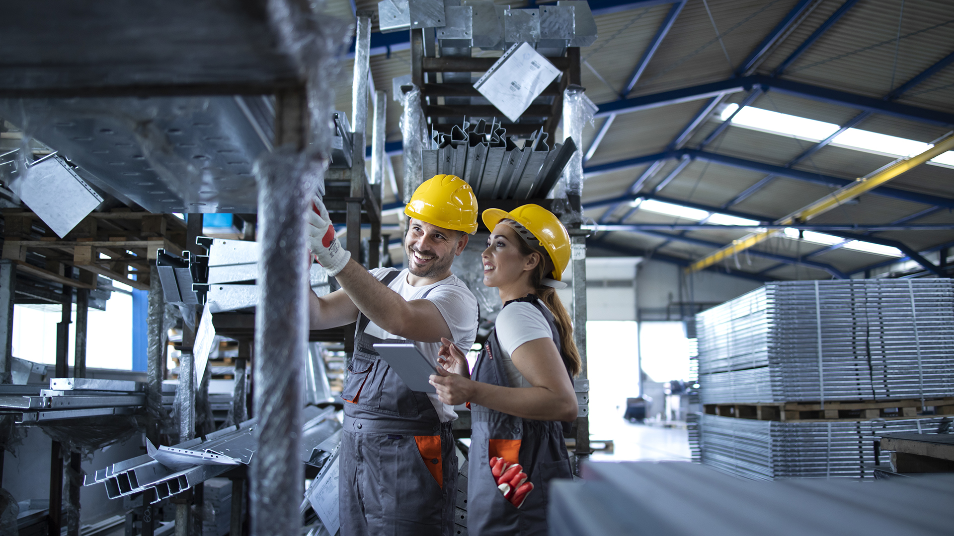 Pracownicy przemysłowi.
